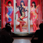 【中出し】 【完全主観】24Hいつでも可愛い子が手軽に買えてハメれる！近未来の飾り窓コンビニ！ドリンクケースにはコンビニ嬢たち！持ち帰ってヨシ！その場でも… 『FANZA』