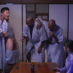 【中出し】 黒人FUCK解禁！夫婦旅行でまさかの相部屋…黒人中出し温泉 宮西ひかる 『FANZA』