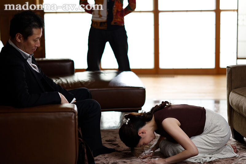 【中出し】 愛する夫の為に、身代わり週末肉便器。 超絶倫極悪オヤジに、...