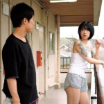 【中出し】 訳ありタトゥー美女の隣人と、その怪しい魅力に目を奪われた僕との性交記録 柊ゆうき 『FANZA』