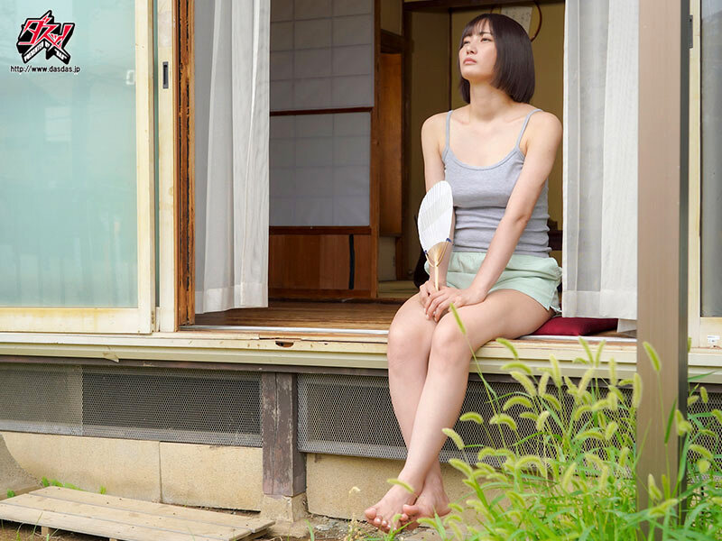 【中出し】 元カレにハメられまくって田舎から帰ってこないデカ尻巨乳の彼...