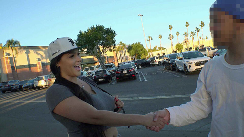 【中出し】 ロスで出会ったストリート育ちの爆乳プロレスラーと性器の一戦...