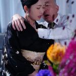 【中出し】 高級クラブの人妻、太客の汗と体液にまみれた、閉店後中出し枕営業―。 沖宮那美 『FANZA』