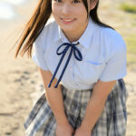 【中出し】 背伸びざかりの制服少女は修学旅行を抜け出してパパ世代おじさんとベロチューデート。そのままホテルに籠って何度も、何度も、中出しセックスでオトナを感じました。 天沢りん 『FANZA』