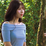 【中出し】 素人女子大生をガチナンパ！パンティ素股でカチカチのおち〇ぽがアソコに擦れてパンティは恥じらい汁まみれ！そのまま生で擦り合わせて、ぬっるぬっるワレメにズボっと入って連続生中出しSEX！！ 『FANZA』