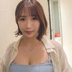 【中出し】 「子供のお迎えの時間まで抱いて…」 マッチングした子持ち巨乳妻は自宅へセフレを連れ込み性欲発散するビッチワイフだった。 人妻:わかさん。 『FANZA』