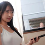 【中出し】 男なら絶対断れない！ とてつもなくいやらしい下着姿で中年おやじに見せつけ誘惑してくる向かいの部屋の露出狂お姉さん 小野坂ゆいか 『FANZA』