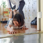 【中出し】 華著スレンダーで可愛い僕のなっちゃんは、夏休み中に美術部顧問に心も身体も寝取られました。 東條なつ 『FANZA』