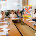 【中出し】 挿れっぱなし町内会議 どんな難しい議案でも巨乳若妻たちと常に挿れっぱなし！常に中出ししまくりの町内会議！白熱する議論とピストン！入り乱れる意見とザーメン！一歩も譲れない大論争＆大乱交！ 『FANZA』