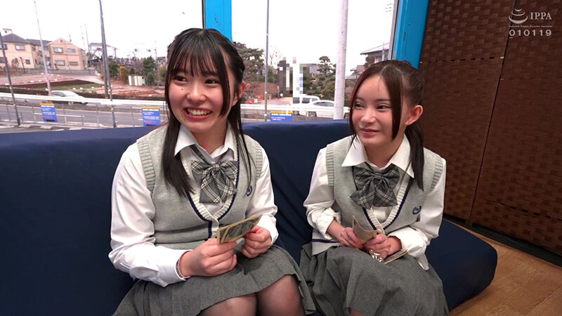 【中出し】 ペロマンクンニ我慢対決！親友J〇が挑戦する‘3回イったら負...