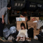 【中出し】 路上で酔いつぶれ…汚い野良オトコ共達に拉致られヤク漬けに…中出し何発でもOK！キマってエビ反り昇天！絶対逃げられない！みんなの公共肉便器 倉本すみれ 『FANZA』