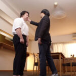 【中出し】 大嫌いなクズ親父の再婚相手が最高のスレンダー美女だったから、ボクの巨体で何度も陰湿リベンジ種付けプレス。 秋元さちか 『FANZA』