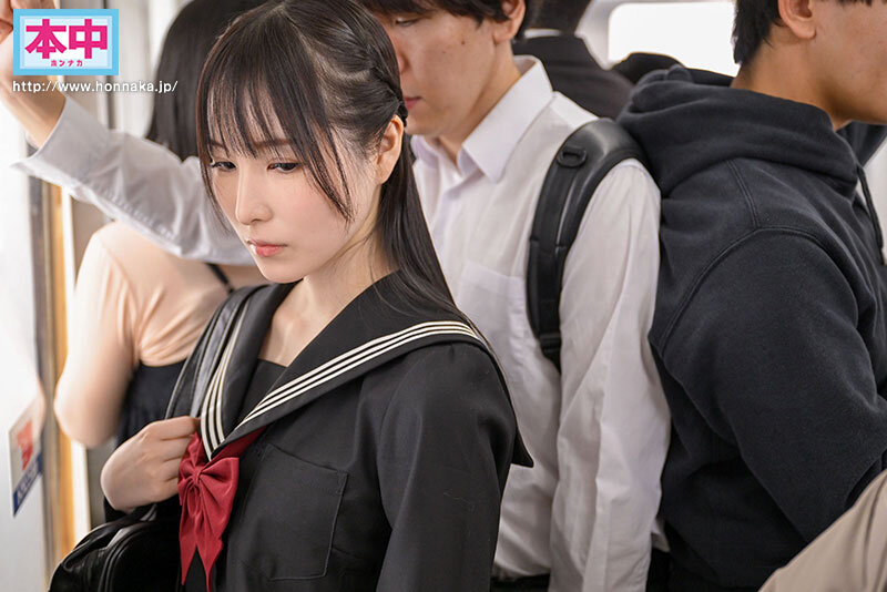 【中出し】 電車通学中、こっそり痴●中出しさせてくれるクラスメイトの香...