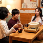 【中出し】 妻の居ない週末、妻の親友の誘惑に負けて、舌を絡ませ跨りイキ狂う腰遣いに何度も、何度も、中出しをしてしまったボク。 三葉ちはる 『FANZA』