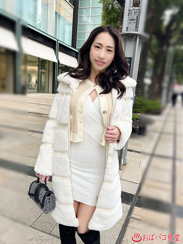 【中出し】 ママは上の子の学校でPTA会長 なみ 『FANZA』