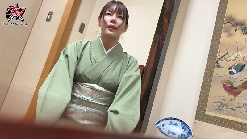 【中出し】 マゾ堕ちするまで陰湿客に一日中ハメ撮りされる、巨乳女将の絶...