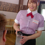 【中出し】 ファミレス店長の僕は小悪魔バイト女子のあざとエロい誘惑に負けて生中ゲス不倫に溺れてしまった… 美波汐里 『FANZA』