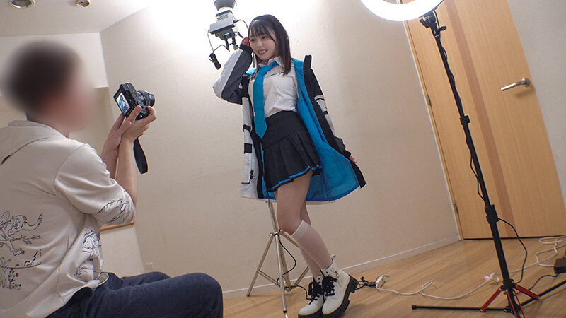 【中出し】 母乳で復活撮れてハメれるレイヤーとオフパコ撮影会♪ヤれる伝...