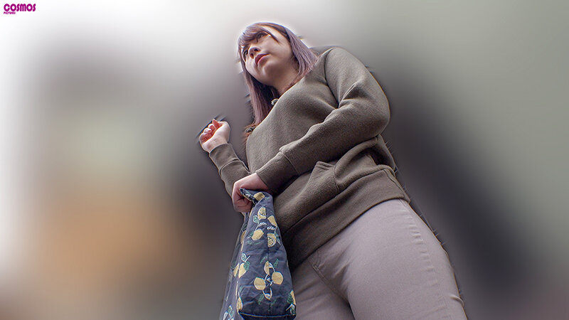 【中出し】 生活に困り自宅でメンズエステを始めた近所のシングルマザーと...