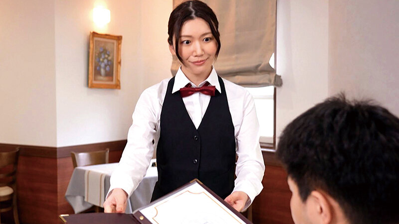 【中出し】 バイト先の憧れの先輩は止まらない性欲を僕のチ●ポで満たす ...