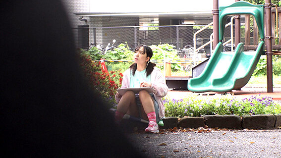 【中出し】 つきまとい10 お絵描きが好きな肌艶の良い美少女につきまと...