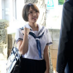 【中出し】 おばさんには内緒にしておいてあげるから…いっぱいしよ？ 8年ぶりに再会した姪っ子の発育盛りのおっぱいといやらしい腰使いに耐えきれず何度も何度も中出ししてしまった私。 宍戸里帆 『FANZA』