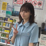 【中出し】 性欲溢れたコンビニバイト彼女は客がいるのにバイトテロ密会＆時短エロ奉仕でザーメンぶっこ抜き！！仕事終わりも変態オマ●コフル稼働でハメまくる24時間ド発情営業。 秋元さちか 『FANZA』