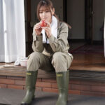 【中出し】 少子化が進みすぎて廃村寸前…！？実は脱いだら凄い美巨乳Gカップで村中の男を誘惑！排卵日は村中マラ喰い中出し求める農家の娘 佐山由依 『FANZA』