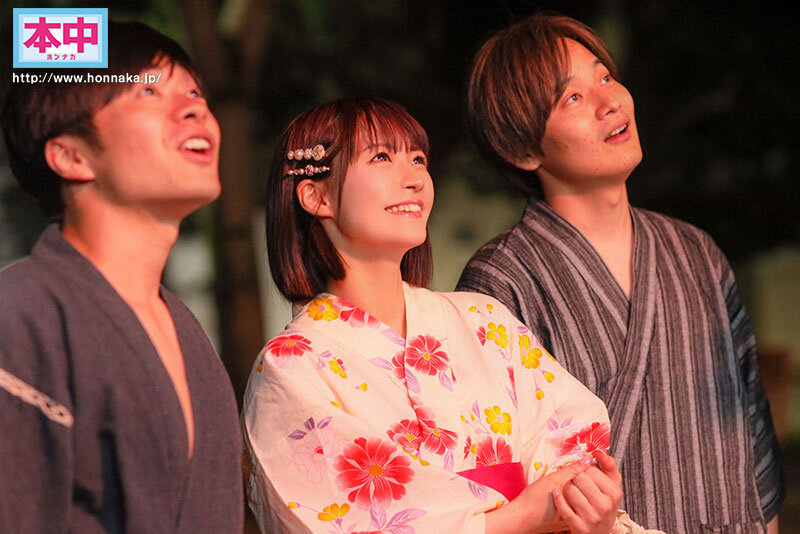 【中出し】 花火大会の夜、狂わせた突然の大雨 幼馴染のクラスメイトと駆...