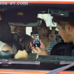 【中出し】 W専属第2弾！！若妻が中年男に溺れる本格NTRー。 町内キャンプNTR テントの中でまわされた妻の衝撃的寝取られ映像 さつき芽衣 『FANZA』