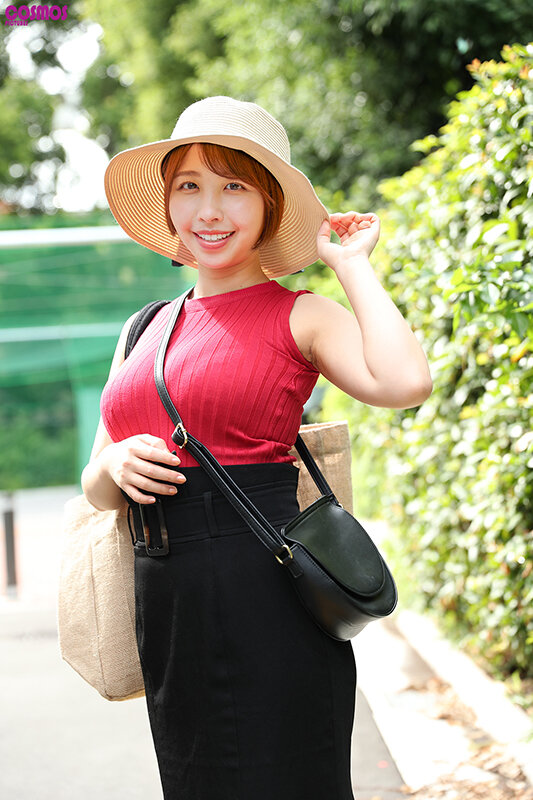 【中出し】 素人妻が一般大学生の自宅にコンドーム1つ渡され一泊一度のゴ...