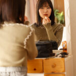 【中出し】 コンドームのつけ方を教えていただけなのに！ 喪女な姉が大学デビューを果たしたら…あり余る性欲が爆発！！弟チ●ポにグラインド騎乗位で絶頂中出し求めちゃうエッチな姉貴。 東條なつ 『FANZA』