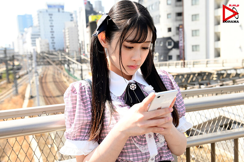 【中出し】 SNSで拾った家出少女を媚薬キメセク漬け 絶倫チ○ポが満足...