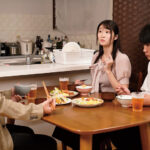 【中出し】 プロカメラマンである義兄にファインダー越しに見透かされ、シャッター音が響くたびに私の性癖は暴かれてゆく… 沙月ふみの 『FANZA』