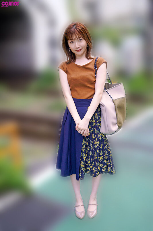 【中出し】 素人妻が一般大学生の自宅にコンドーム1つ渡され一泊一度のゴ...