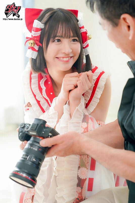 【中出し】 痛カメコに小悪魔誘惑でガチ恋どぴゅ沼につき落とす痴女コスプ...