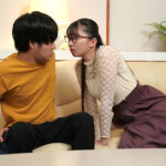 【中出し】 「まだイッちゃダメだよ？」地味な義姉に淫語を囁かれながらのピストン騎乗位で抜かずの連続中出し！ 巴ひかり 『FANZA』