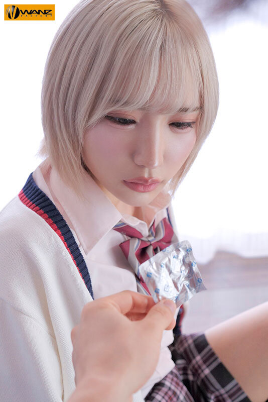 【中出し】 コンドームが破れてまさかの生ハメ！超加速するピストンで何度...