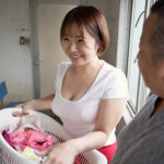 【中出し】 素人の縛り生中出し 【恵体フェロモン妻編】 お隣に住んでる奥さんの笑顔が可愛いので、眠らせて蚊帳の中でくくってみた 赤瀬尚子 『FANZA』