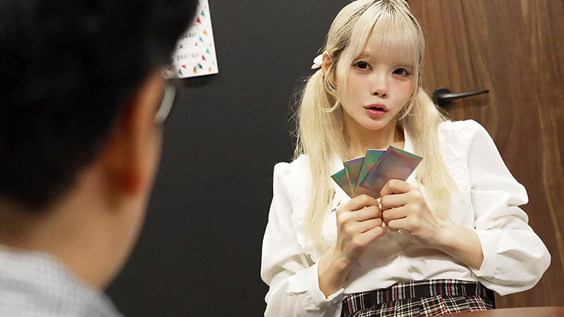 【中出し】 キモオタの性処理係 カードゲームで負けてオタク達のいいなり...