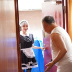 【中出し】 ゴミ部屋貧乏人でもご主人様になってみたい！ギャルなのに甘々奉仕してくれる即尺中出し受精OKメイド 春陽モカ 『FANZA』