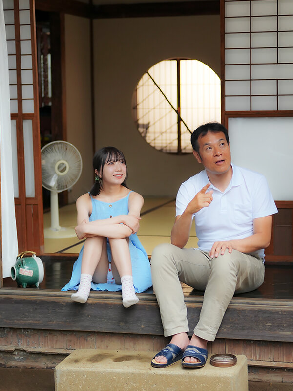 【中出し】 ある日、身寄りのない子を俺の家で預かることになった。娘のよ...