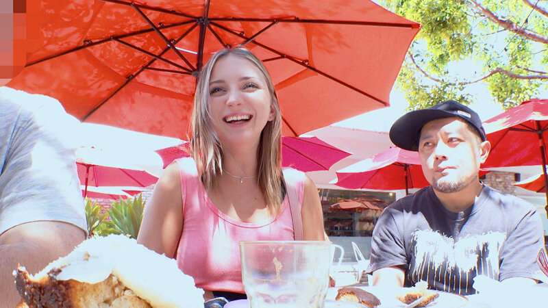 【中出し】 ロスでナンパした10人の素人娘たちがかわいくてエロすぎたの...