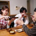 【中出し】 無職で堕落したナマポ暮らしを送る典型的ダメ人間の俺がマジメに働いてちゃんと納税してる 勤労者な友達の自慢の美人嫁ちゃんを巨根をぶちこみメロメロにさせて寝取ってやった胸糞話 波多野結衣 『FANZA』