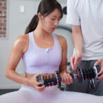 【中出し】 筋肉トレーナーNTR 従順な彼女がマッチョ好みのバキバキ筋肉ボディーに改造されガン突き肉食チ○ポでイキまくるメスになってしまった話。 竹内有紀 『FANZA』