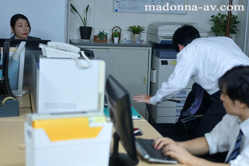 【中出し】 「アンタの奥さん、最高だったよ」 3ヶ月で辞めた新入社員の...