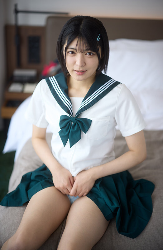 【中出し】 「先生？愛してるなら私のこと孕ませて」教え子に中出し妊娠を...