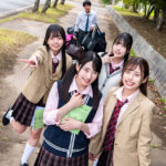 【中出し】 常にハーレム数珠繋ぎ乱交 男子比率1割！ほぼ女子の修学旅行は2泊3日ハーレム数珠繋ぎ乱交付き！エッチしたがるクラスメイト女子たちに喰われ… 『FANZA』