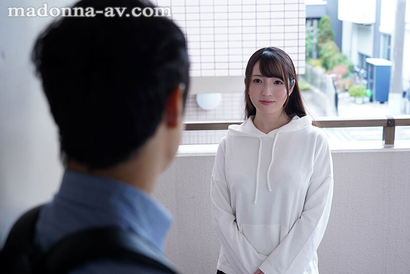 【中出し】 甘い囁きに流されるまま、僕は大学を留年するまで、人妻との巣...