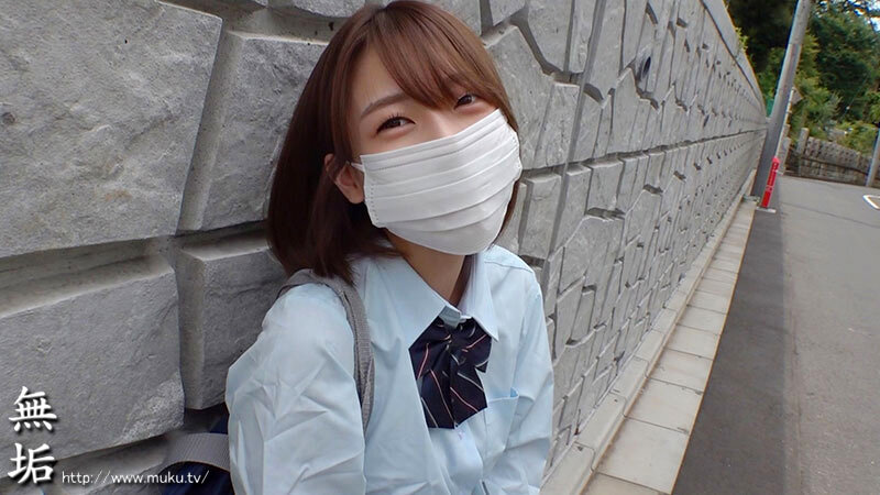 【中出し】 大人を見下してナメ腐っている超・生意気メスガキ チ○ポで徹...